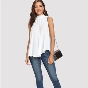 🆕 NEW Mock Neck Tie Back White Medium Top